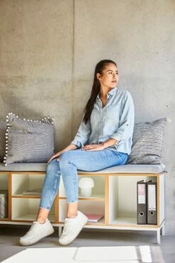 Novigami Quube Stand